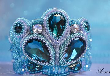 Браслет из бисера "Весенний первоцвет". Нет в наличии!