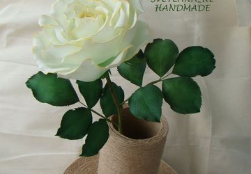 Роза из зефирного фоамирана