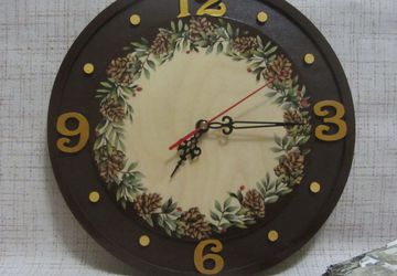 Венок из шишек