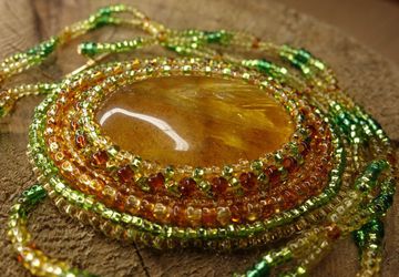 Кулон "Липовый мёд"