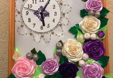 Картина с часами.