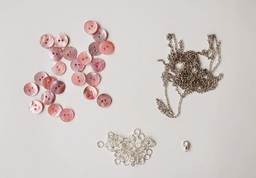 Милое ожерелье из пуговиц своими руками.