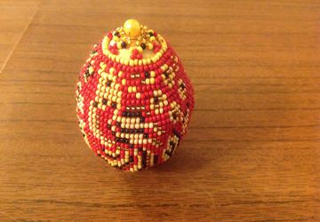 Яицо из бисера