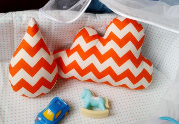 Подушки в детскую кроватку