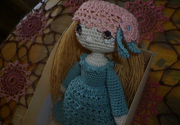 кукла вязаная