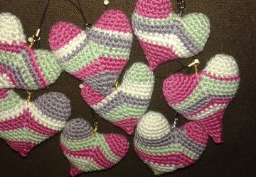 брелки-сердечки