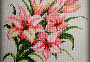 Вышитые лилии