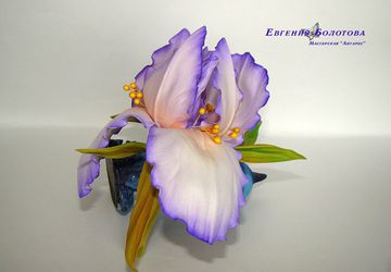 Брошь из ревелюра "Нежный Ирис"