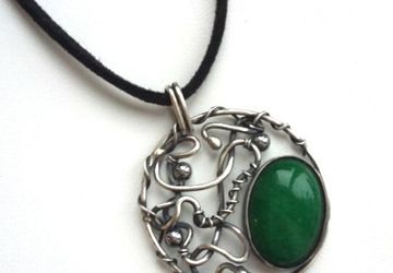 Серебряный кулон с авантюрином