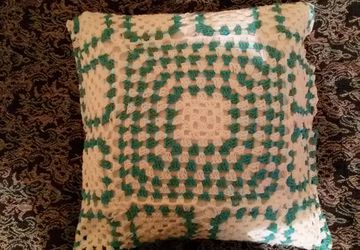 Наволочка вязаная крючком из мотивов Бабушкина