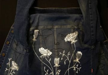 Джинсовая куртка с росписью