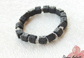 Браслет из вулканической лавы