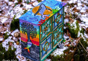 Мини-комод "Китовьи сны" (дерево, роспись)