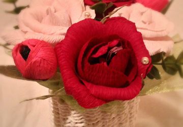 Сладкий мини букетик в кашпо.