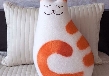 Валяная шерстяная подушка Рыжая нега