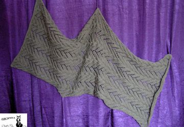 Ажурный палантин-шаль