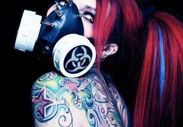 помогу обрести прикольные татухи!) 