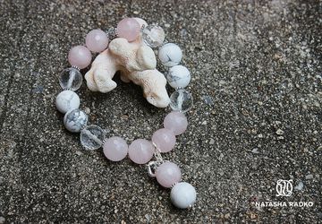 Браслет на резинке из натуральных камней