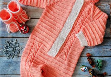 Комбинезон для малышки .