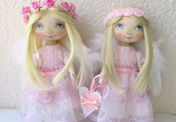 Розовый ангел