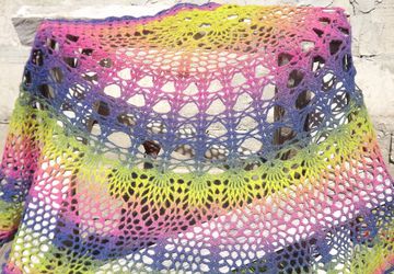 Шаль  "Стать бабочкой"