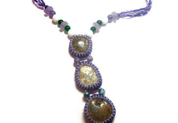 Ожерелье "Галстук из яшмы, агата и аметиста"