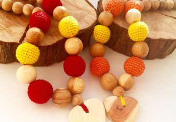 Бусы из можжевельника