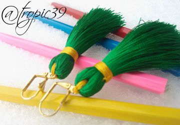 Изумрудные кисти