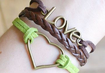 Классный браслет своими руками.