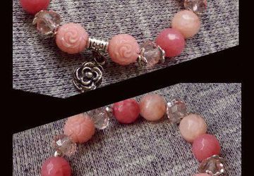 Браслет на двойной резинке с тонированных агатам и хрусталем.