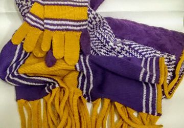 Комплек палантин и перчатки