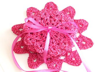 Набор оригинальных подставок под горячее