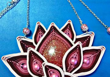 Колье из сутажа"Водная лилия"