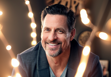 How to make a gift for 5th anniversary gift for him