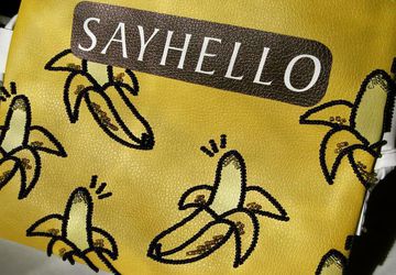 Банановая сумка вышитая бисером