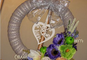 Панно для двери с цветами и фруктами