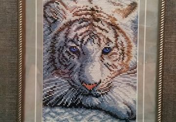 Картина вышитая. Тигр.