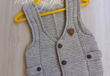 Жилетки для мальчика в наличии