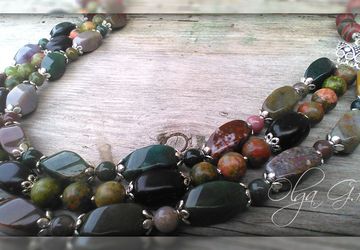 Колье "Любимая яшма"(трехрядное)