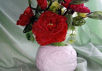 Цветы из бисера