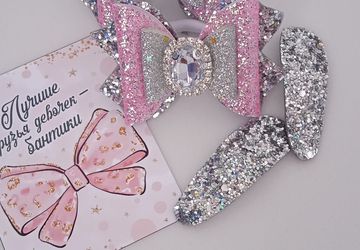 Нежный набор резиночек и заколок