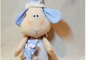 Овечка в колпачке.