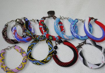 браслет из бисера