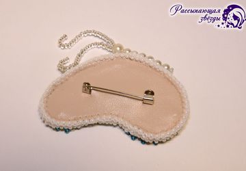 Брошь из бисера Бабочка