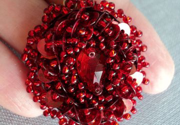 Кулон Красный