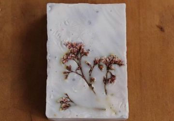 Нежное мыло с ароматом полевых цветов⠀