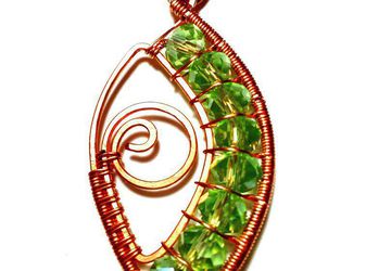 Кулон из проволоки "Глаз" - зелёный