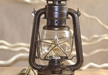 Настольная Керосиновая лампа в ретро стиле коричневая