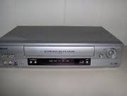 Sanyo VWM video player recorder VCR VHS 4 head - PROGRAMMABLE RECORDER WITH BUILT IN TV TUNER. RECORD TV SHOWS, CABLE SATELLITE - HiFi - No Remote