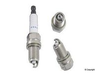 8 PCSNEW -- DENSO #4504 PLATINUM T T Spark Plugs -- PK20TT